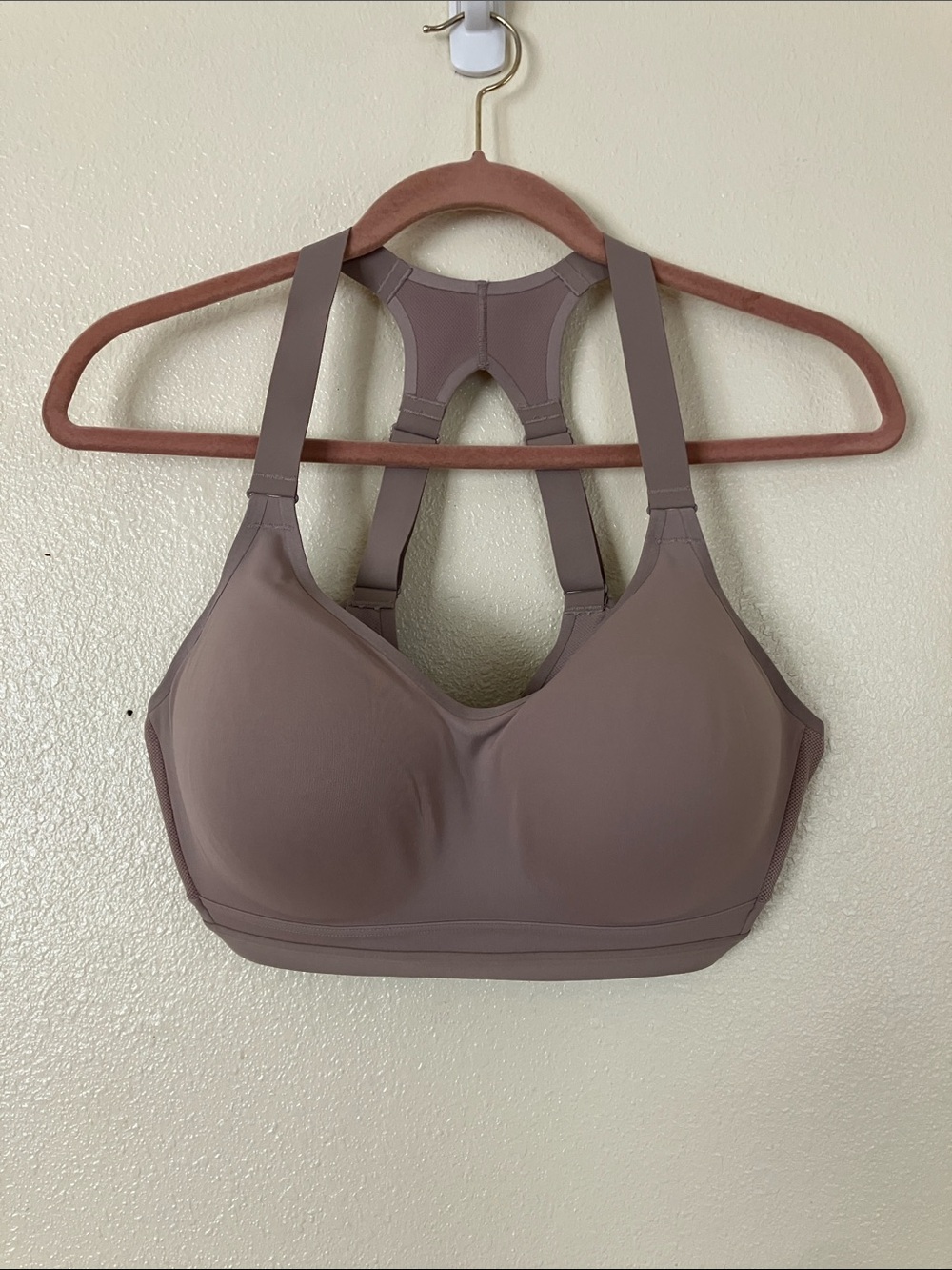 Incredible by Victoria's Secret Taupe Underwire Sports Bra, 38D